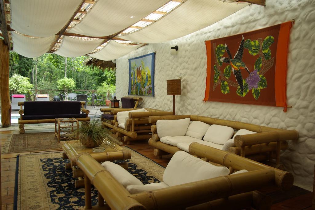Hotel Bugabutik Puerto Viejo de Talamanca Exterior photo